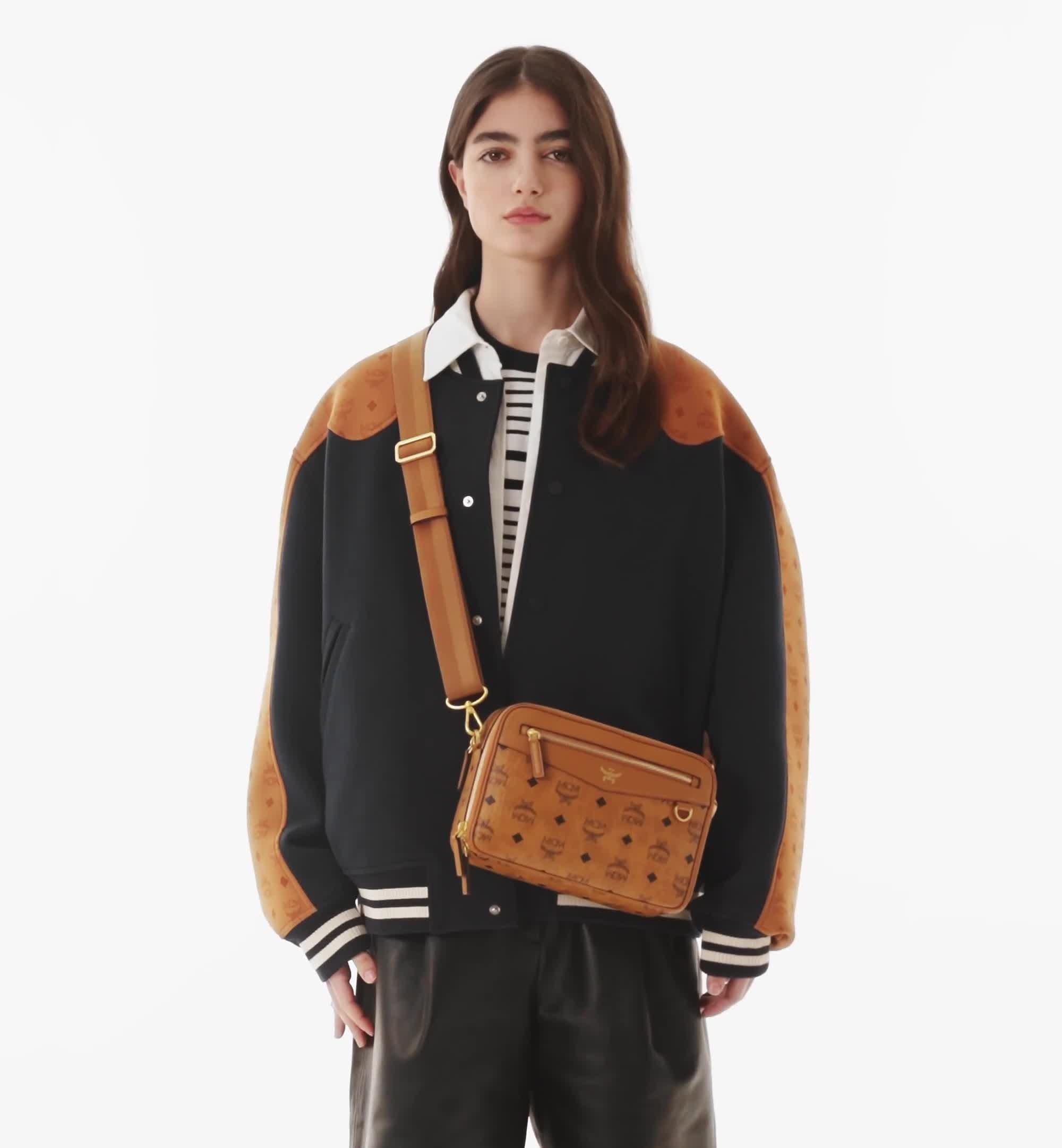 MCM メンス　テサゲカバン Small Diamond Camera Bag in Visetos Cognac | MCM ®US