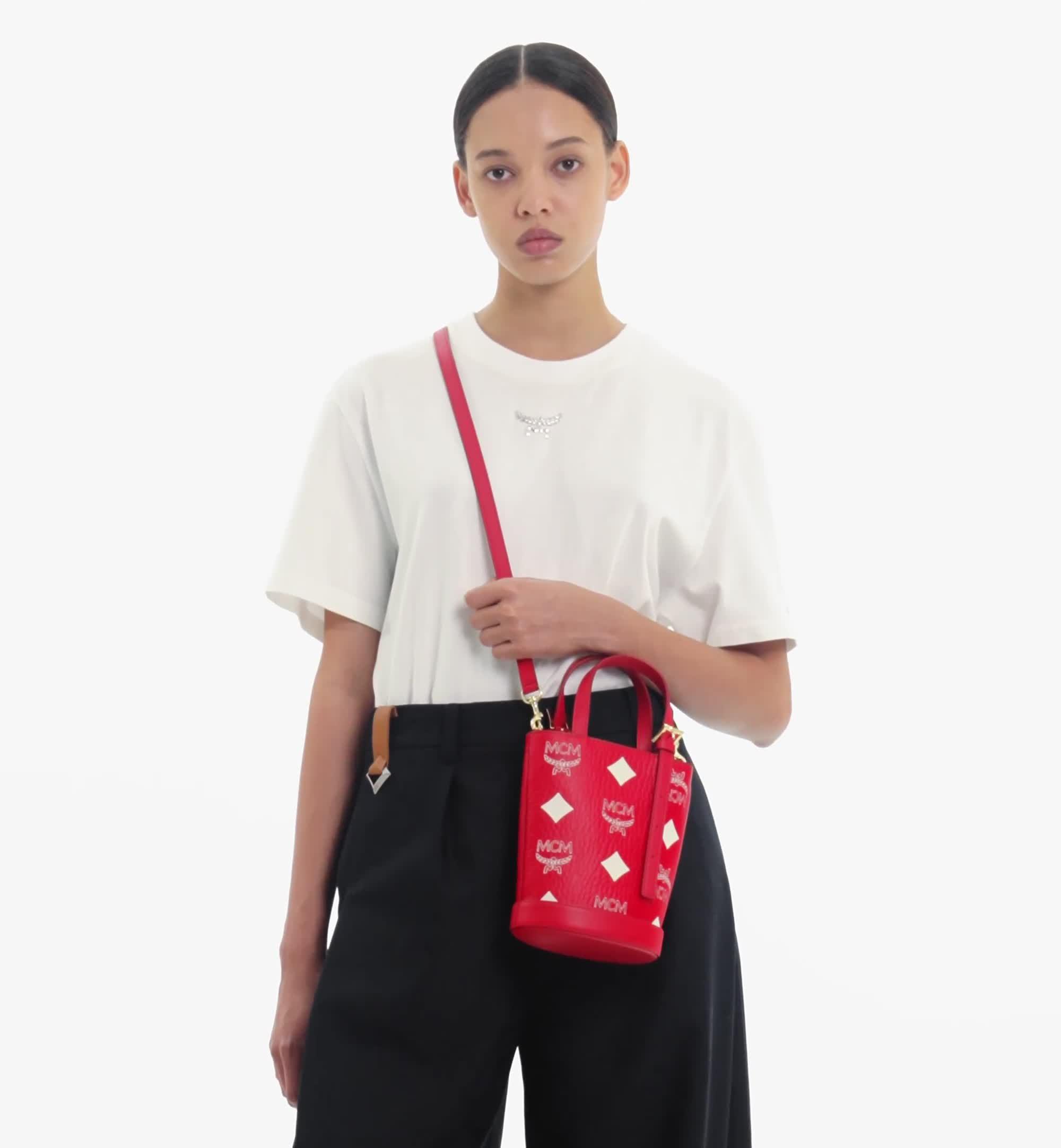 Mcm red bucket bag sale
