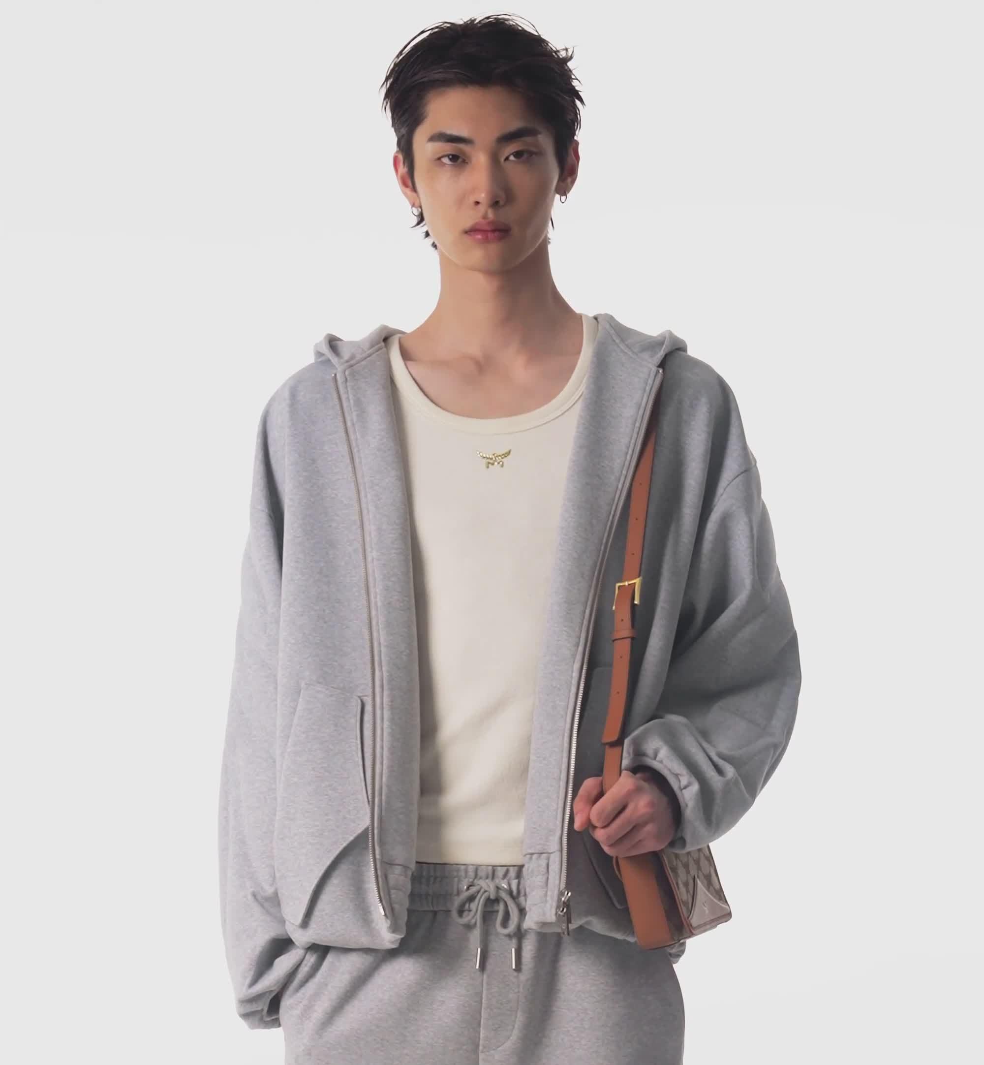 [MCM]★韓国人気★Himmel Loretos Jacquard Key Holder One Size Himmel Crossbody in Lauretos Jacquard Beige | MCM ®TH