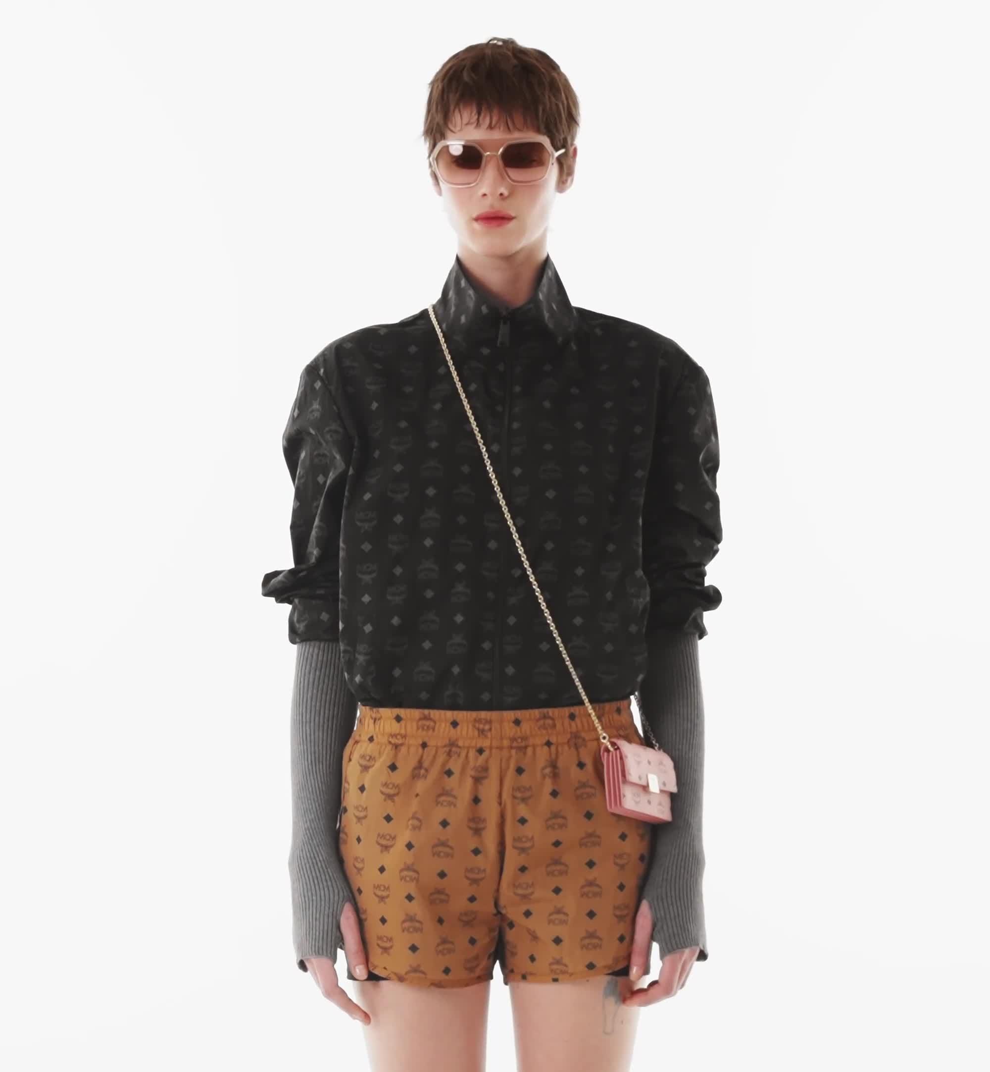 Mini Aren Chain Wallet in Visetos Pink | MCM ®US